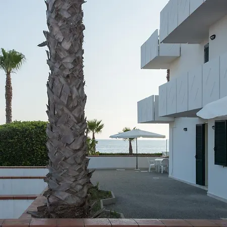 Blu Side & Torre San Giovanni Ugento